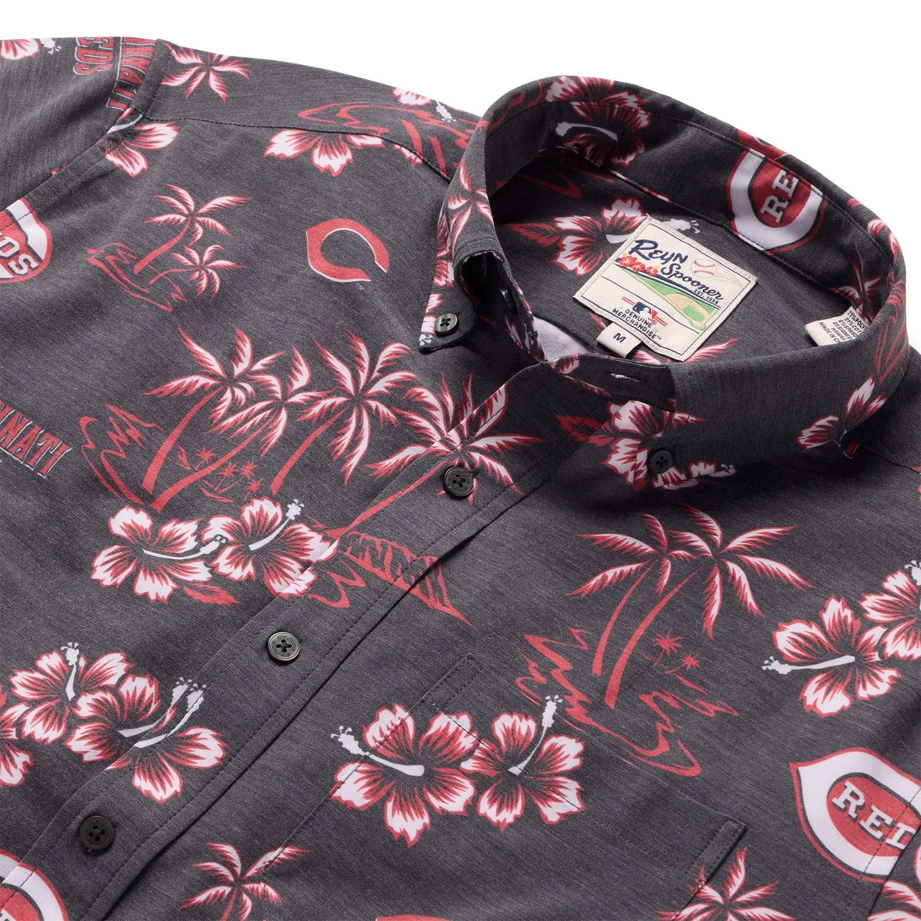 MLB® CINCINNATI REDS GAME DAY PERFORMANCE BUTTON FRONT sold by Reyn Spooner product image thumbnail 2