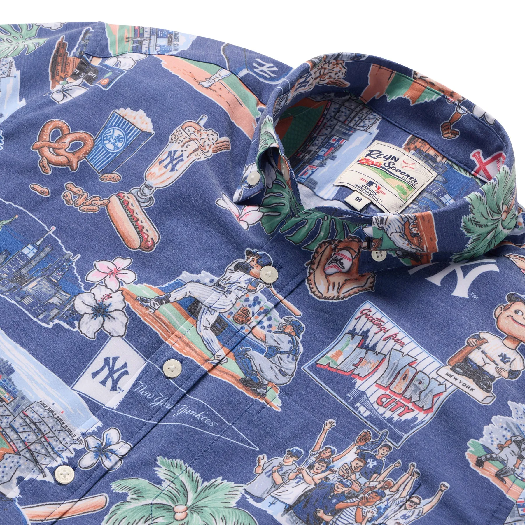 MLB® NEW YORK YANKEES SCENIC PERFORMANCE BUTTON FRONT sold by Reyn Spooner product image thumbnail 2