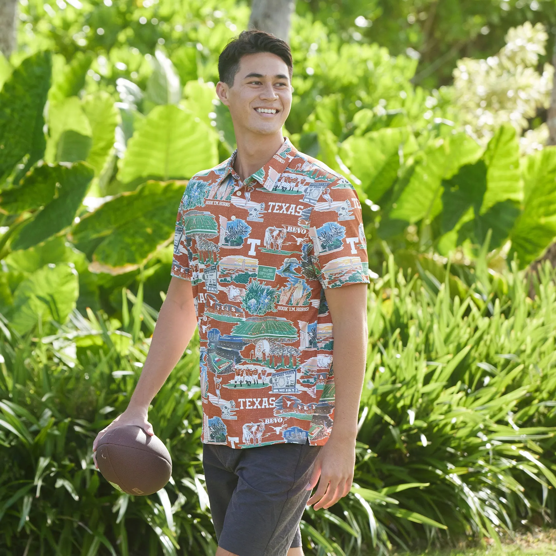 UNIVERSITY OF TEXAS SCENIC PERFORMANCE POLO sold by Reyn Spooner product image thumbnail 3