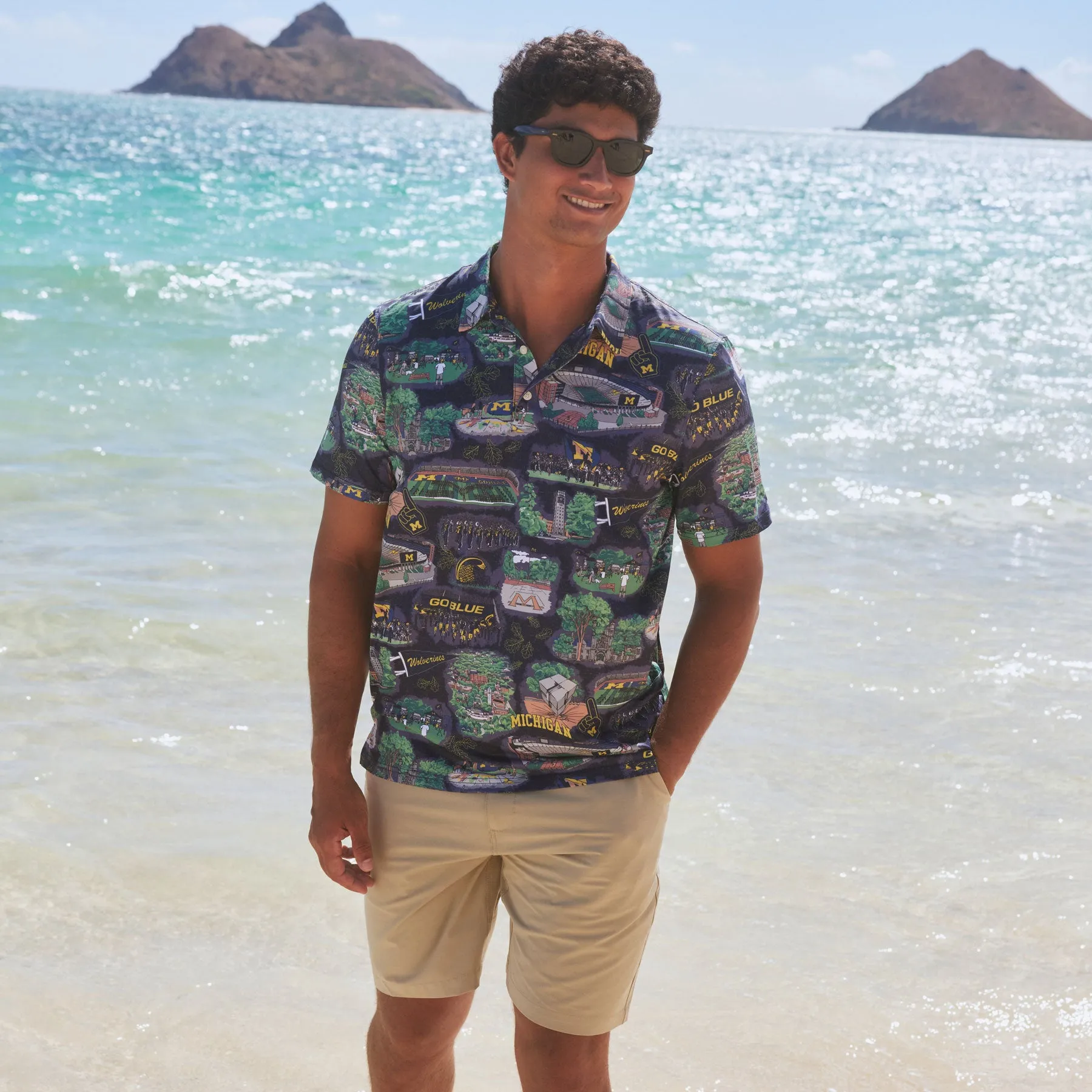 UNIVERSITY OF MICHIGAN SCENIC PERFORMANCE POLO sold by Reyn Spooner product image thumbnail 3