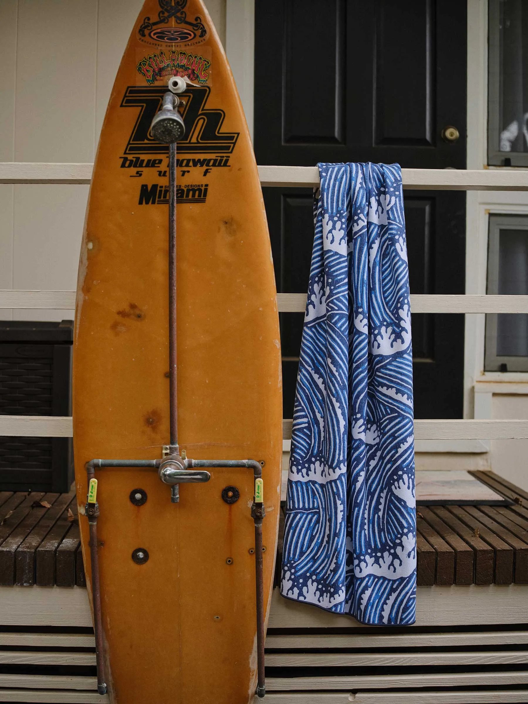 SLOWTIDE SUPER SWELLS TOWEL sold by Reyn Spooner product image thumbnail 3