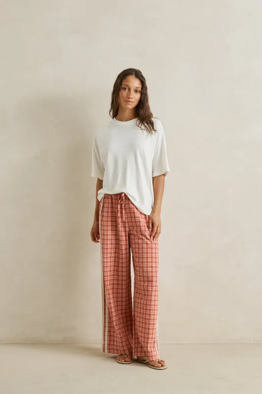 Hanalei Beach Pant Red Check made by Rhythm.