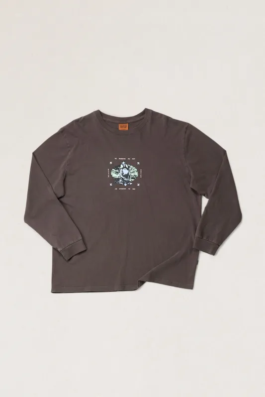 Nature Bot Vintage Ls T-Shirt Vintage Black made by Rhythm.