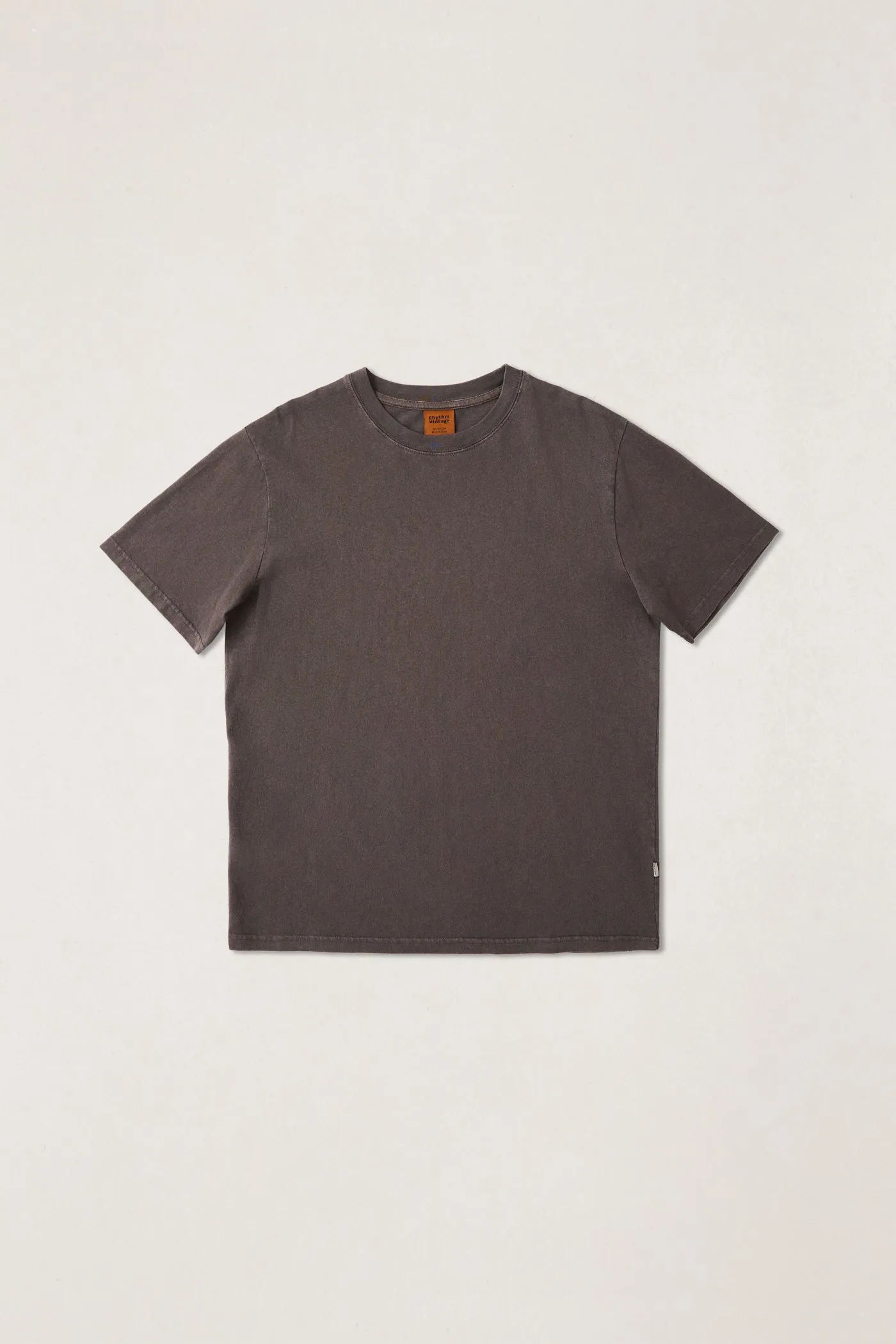 Essential Heavyweight Ss T-Shirt Vintage Black sold by Rhythm.