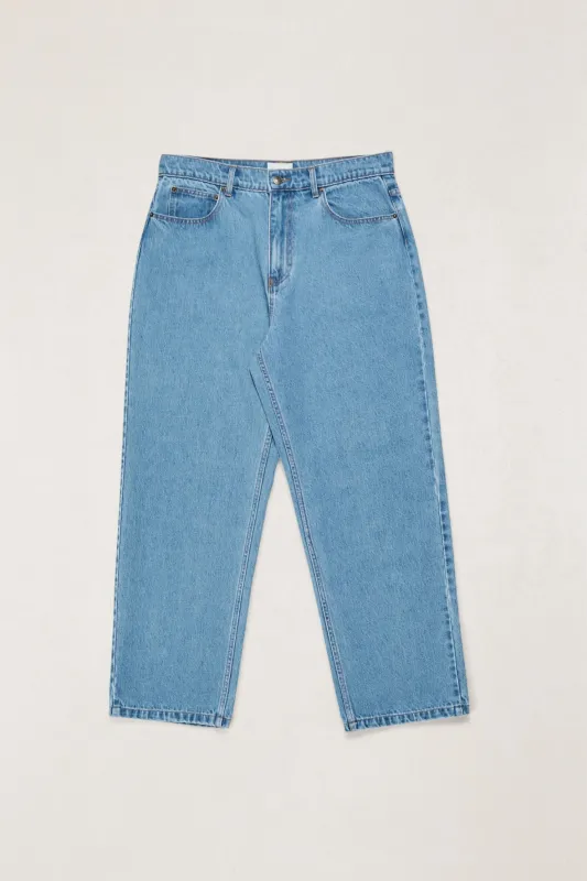 Essential Standard Straight Jean Sea Blue made by Rhythm.