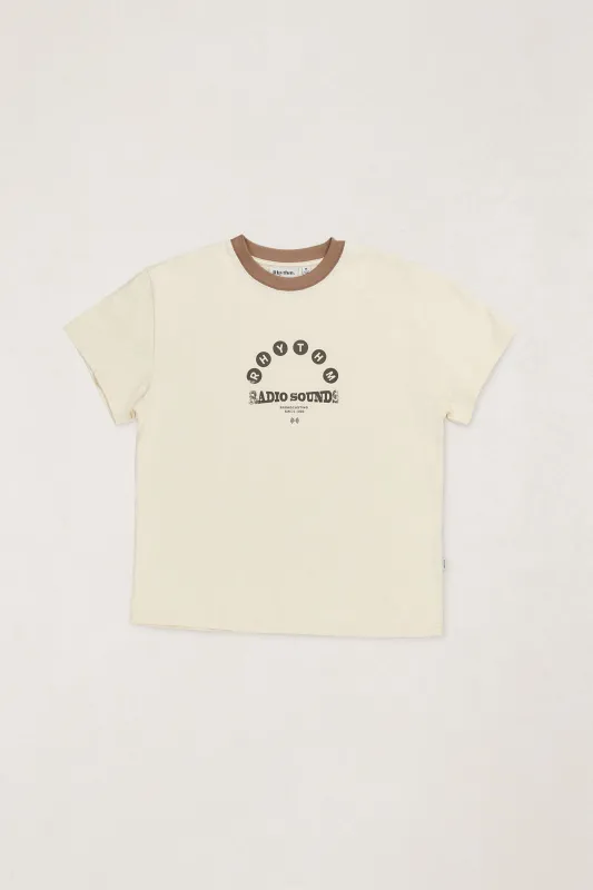Rhythm Radio Ringer Slub Band Ss T-Shirt Natural made by Rhythm.