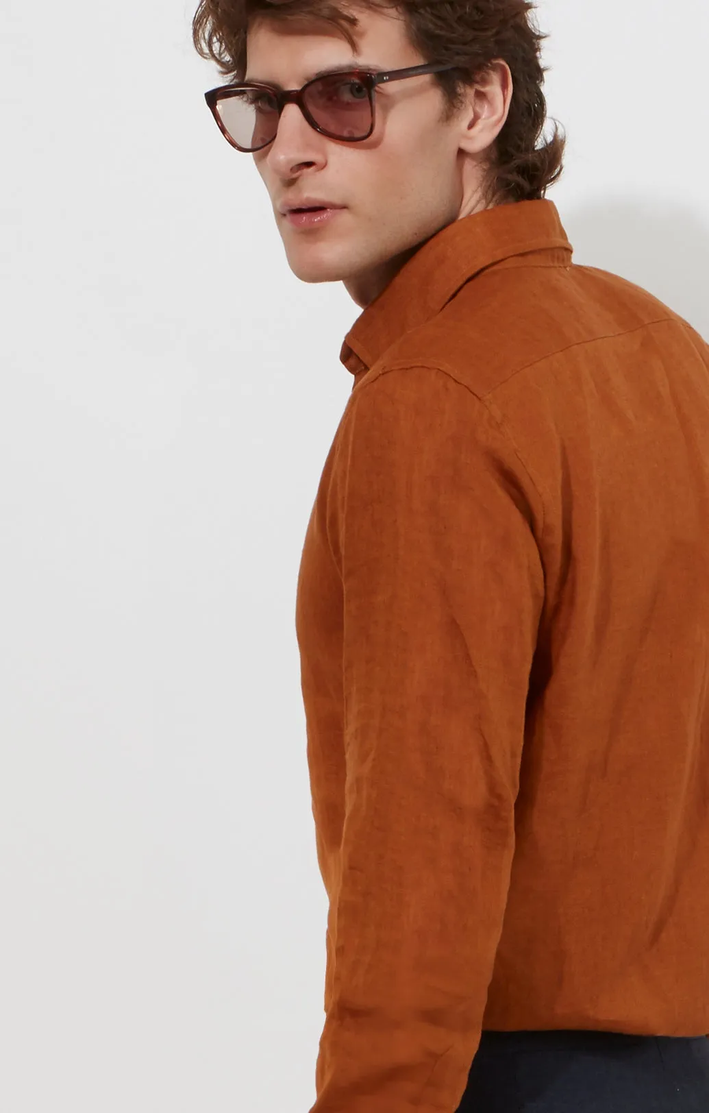 Contemporary Shirt – Tobacco Linen sold by Richard James product image thumbnail 3