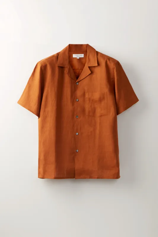 Camp Collar Shirt – Tobacco Linen made by Richard James