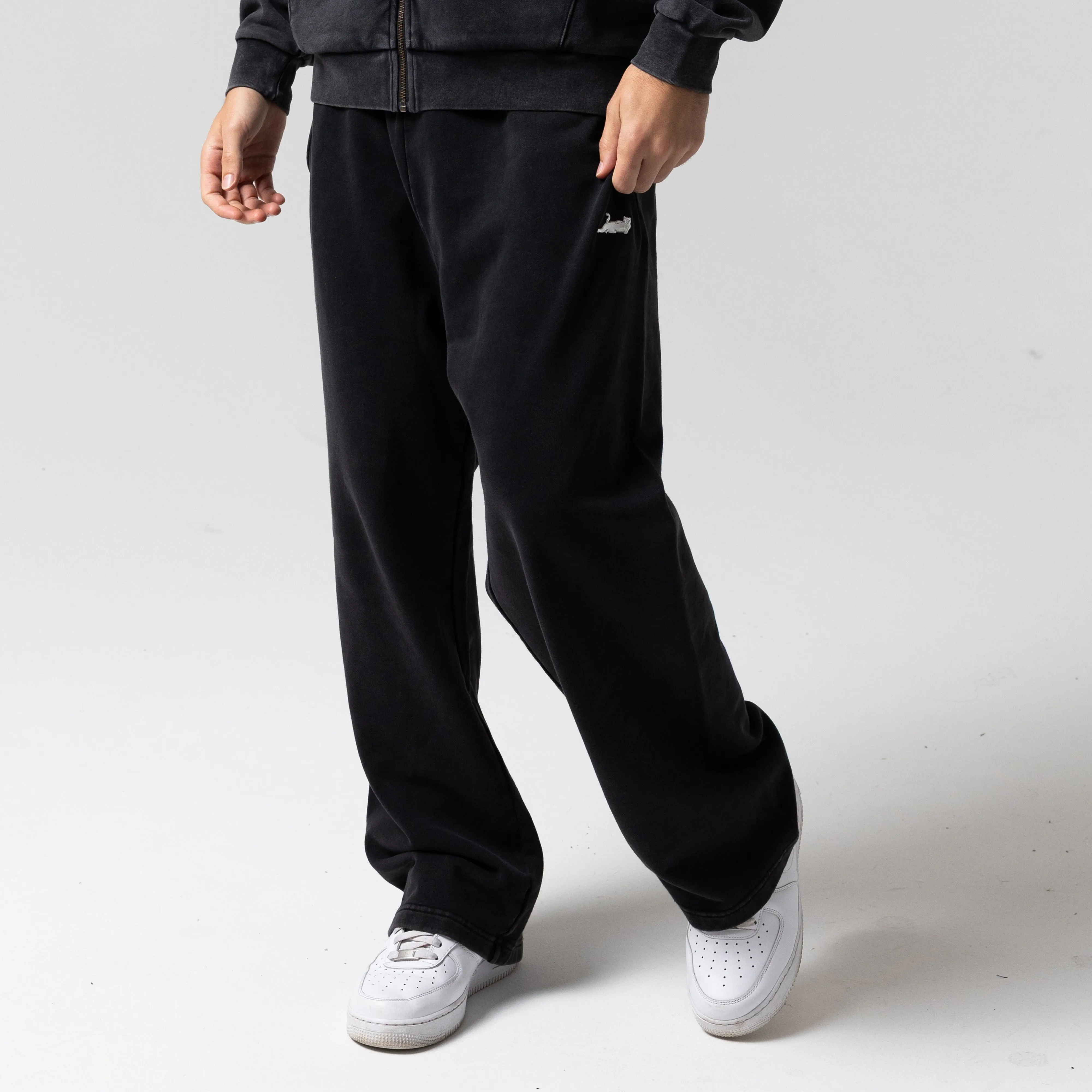 Castanza Straight Leg Sweatpants (Black Vintage Wash) sold by Ripndip product image thumbnail 2