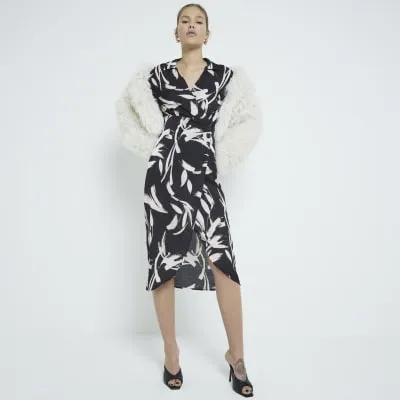 Black Abstract Print Midi Dress sold by River Island