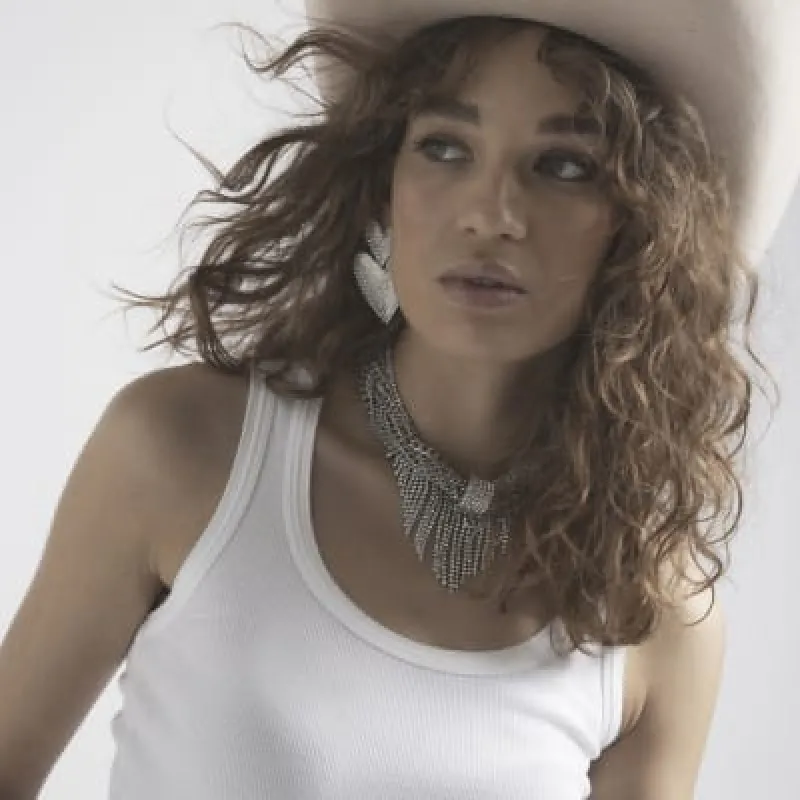 White ribbed scoop neck vest sold by River Island