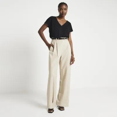 Black v neck smart t-shirt sold by River Island