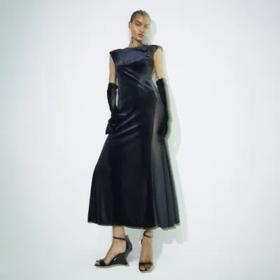 Black Sleeveless Velvet Midi Dress sold by River Island