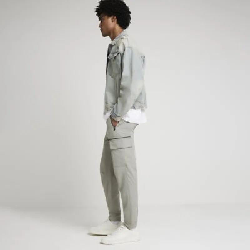 Grey skinny fit cargo trousers sold by River Island