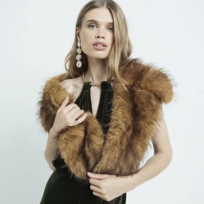 Brown Fox Faux Fur Collar Scarf sold by River Island