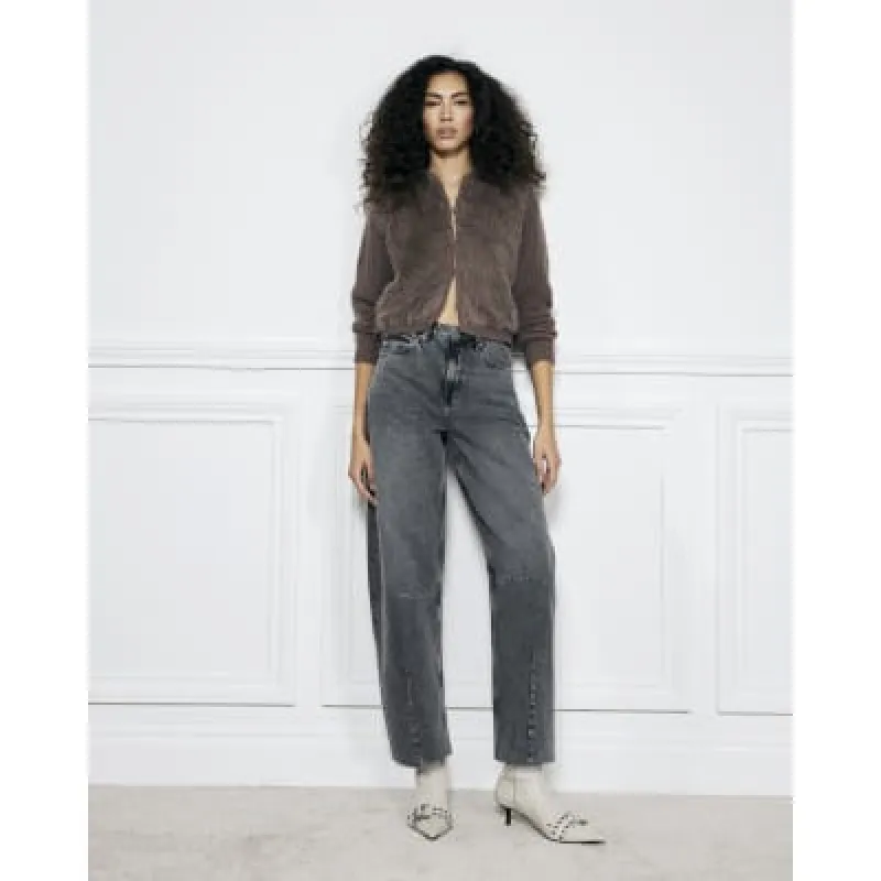 Grey Relaxed Barrel Jeans sold by River Island