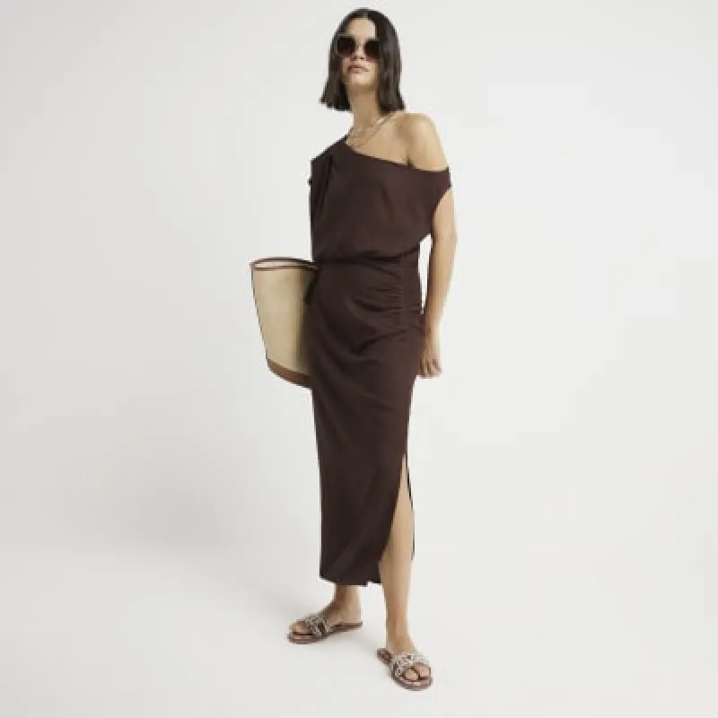Brown linen blend ruched bodycon midi dress sold by River Island