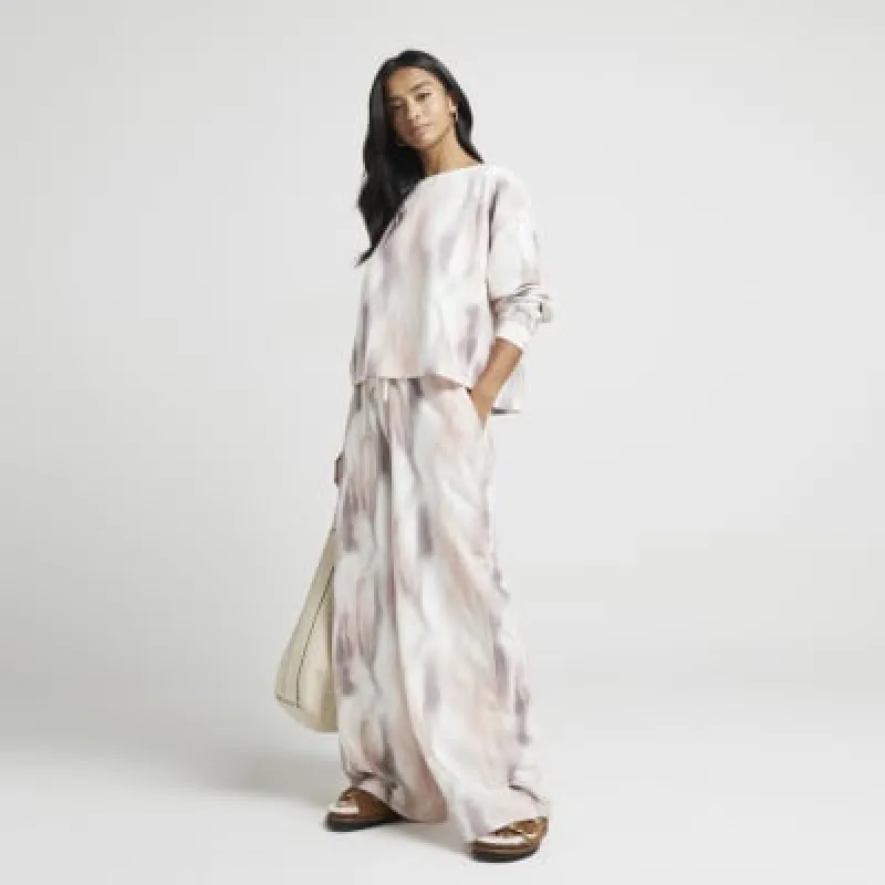Petite White Marble Wide Leg Joggers made by River Island