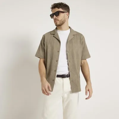Khaki regular fit plisse revere shirt sold by River Island
