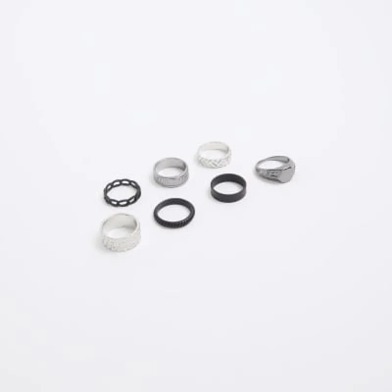7 PK mixed metal rings sold by River Island