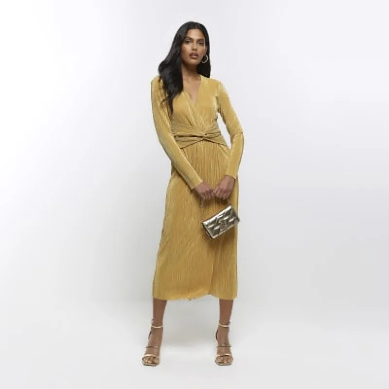 Gold plisse plunge bodycon midi dress sold by River Island