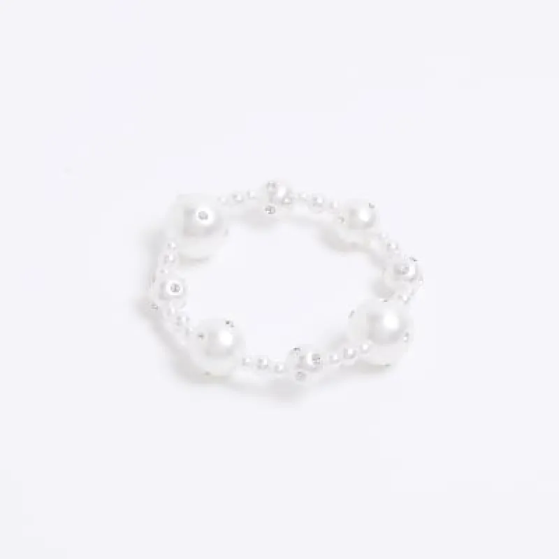 White pearl bracelet sold by River Island