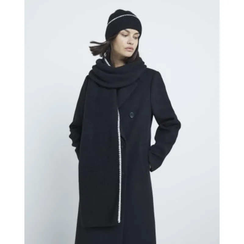 Black Hat and Scarf Gift Set sold by River Island