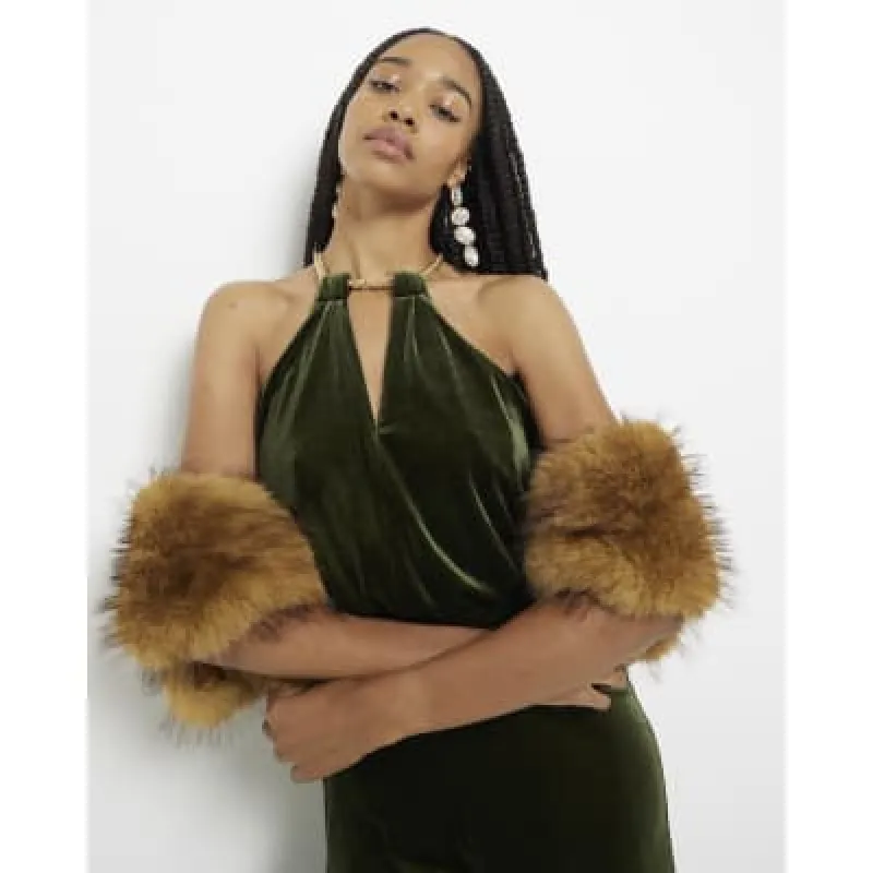 Brown Faux Fur Collar Scarf sold by River Island