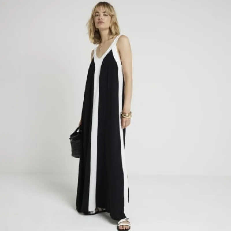 Black colour block swing maxi dress sold by River Island