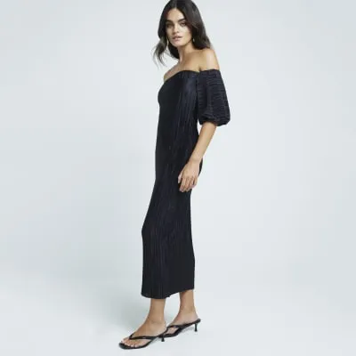 Black plisse bardot midi dress sold by River Island