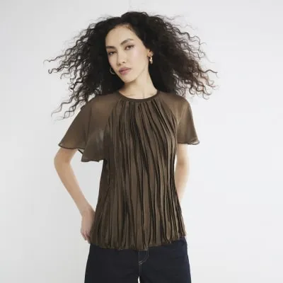 Khaki Short Sleeve T-Shirt sold by River Island