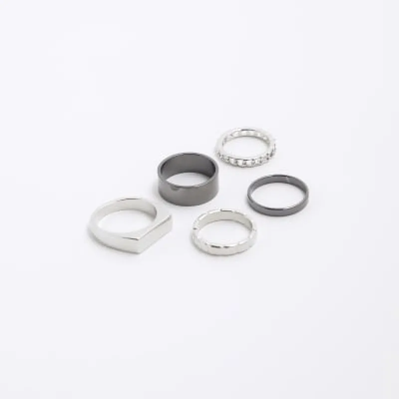 5 Pack silver colour chain link rings sold by River Island