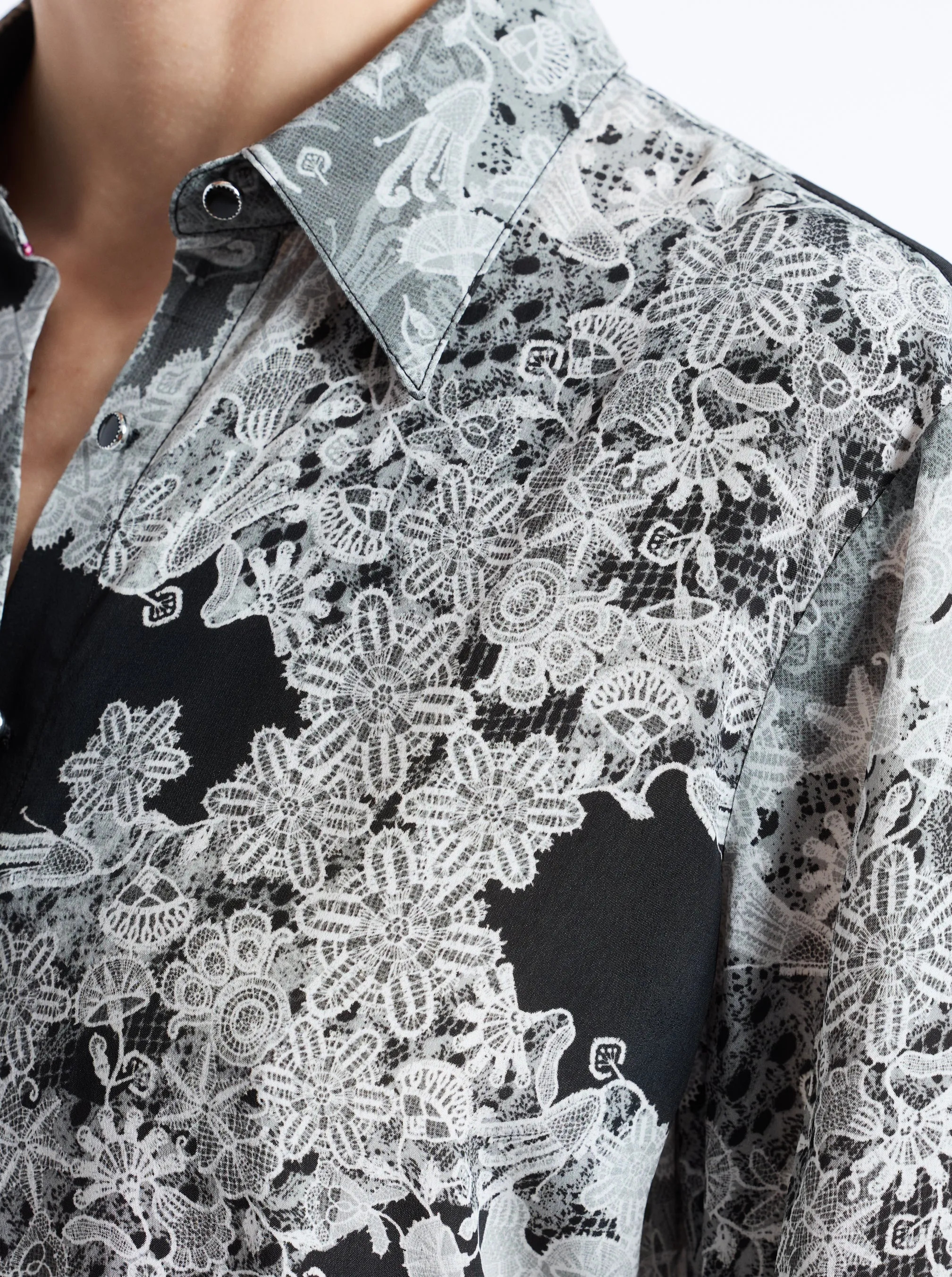 GABRIELA LONG SLEEVE SHIRT sold by Robert Graham product image thumbnail 5