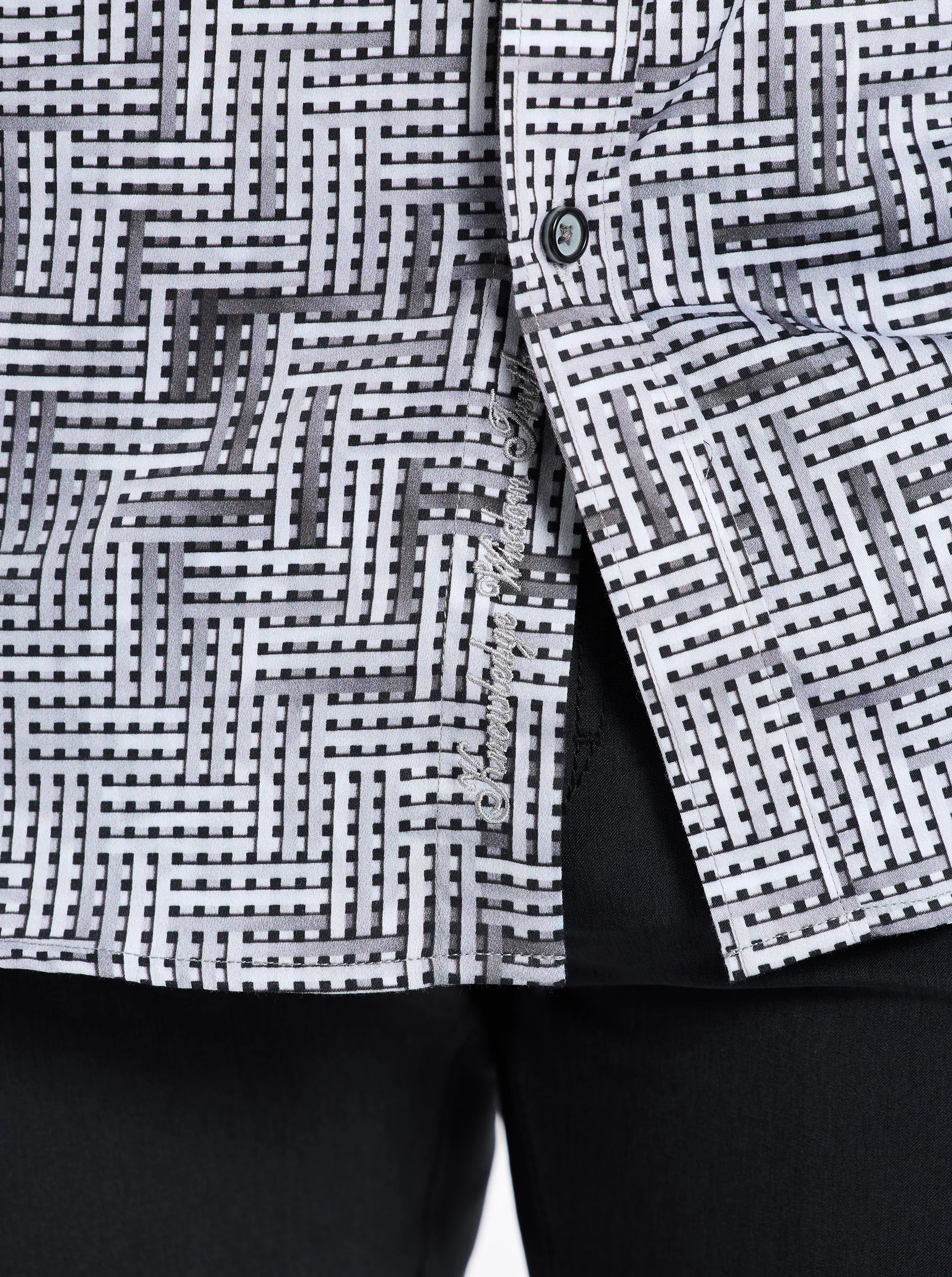 BERKLEY LONG SLEEVE BUTTON DOWN SHIRT sold by Robert Graham product image thumbnail 5