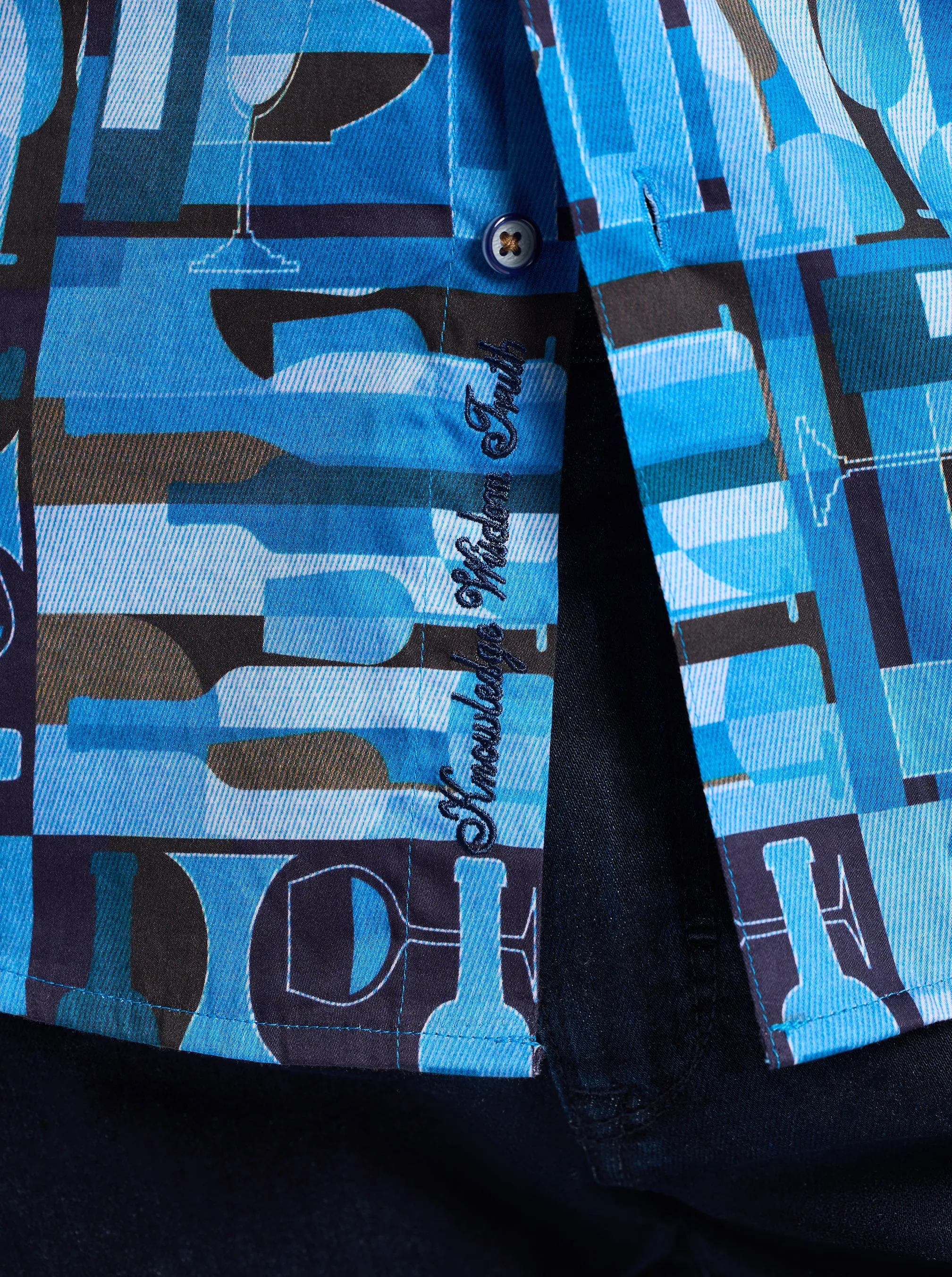 NOLAN LONG SLEEVE BUTTON DOWN SHIRT sold by Robert Graham product image thumbnail 4