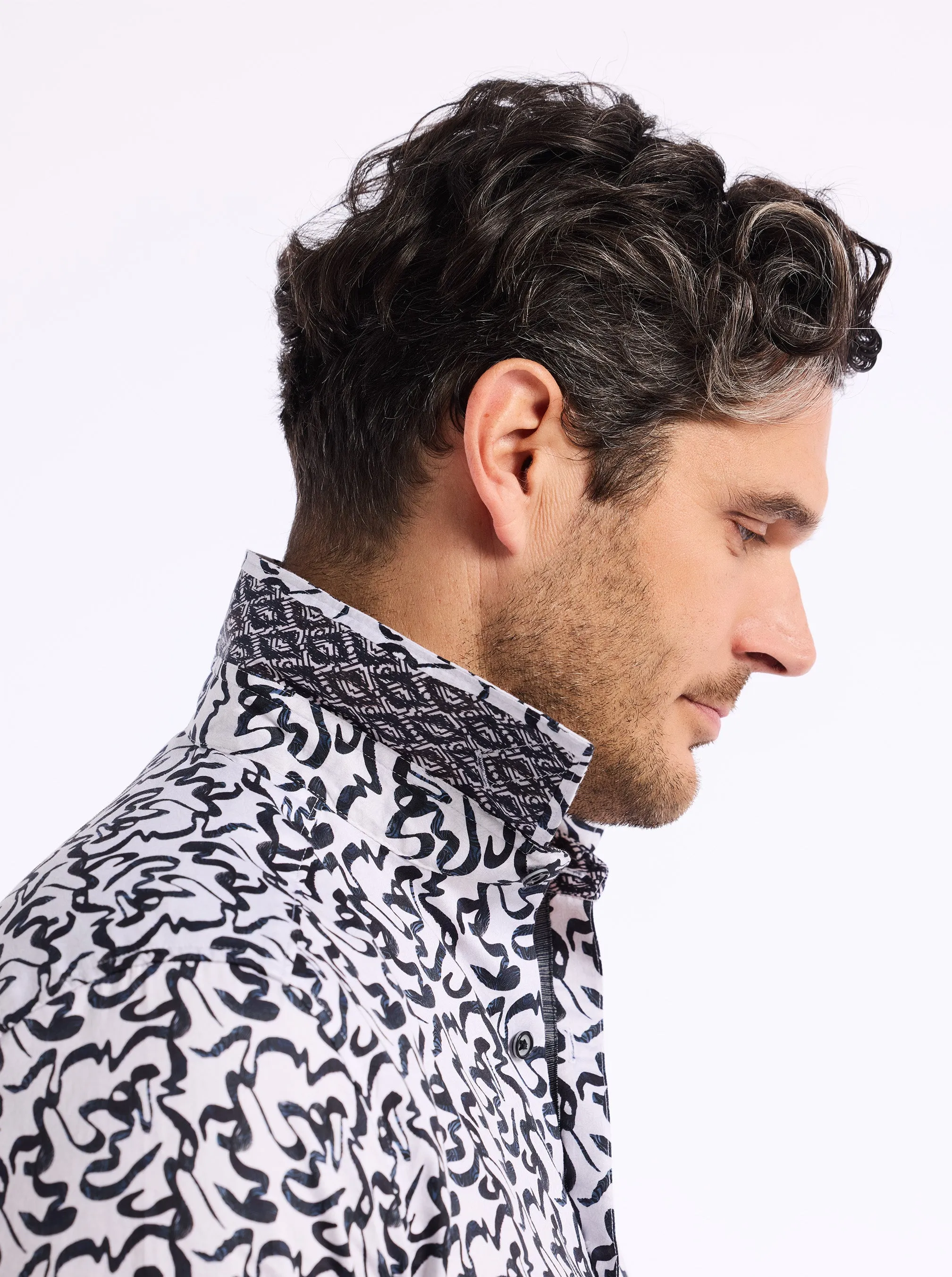 THERON LONG SLEEVE BUTTON DOWN SHIRT sold by Robert Graham product image thumbnail 3