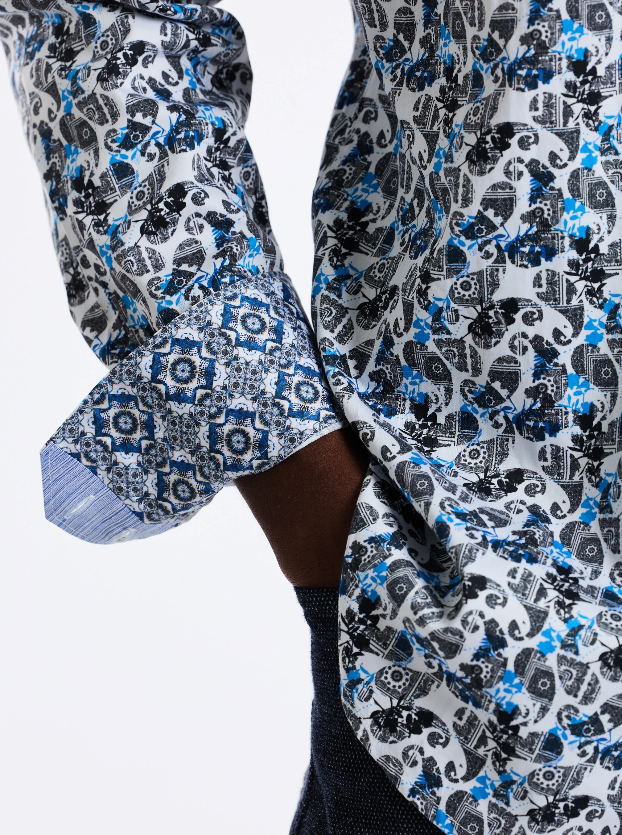 CARDWELL LONG SLEEVE BUTTON DOWN SHIRT sold by Robert Graham product image thumbnail 4