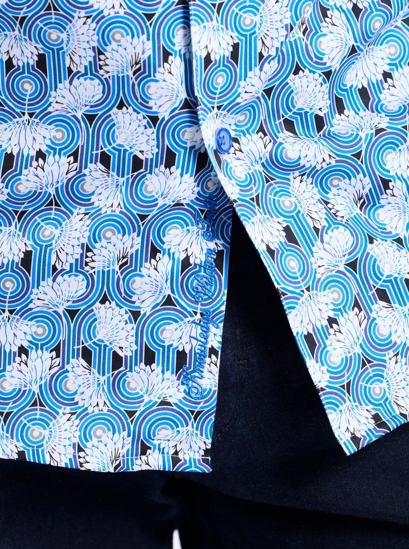 SYSTON SHORT SLEEVE BUTTON DOWN SHIRT sold by Robert Graham product image thumbnail 5