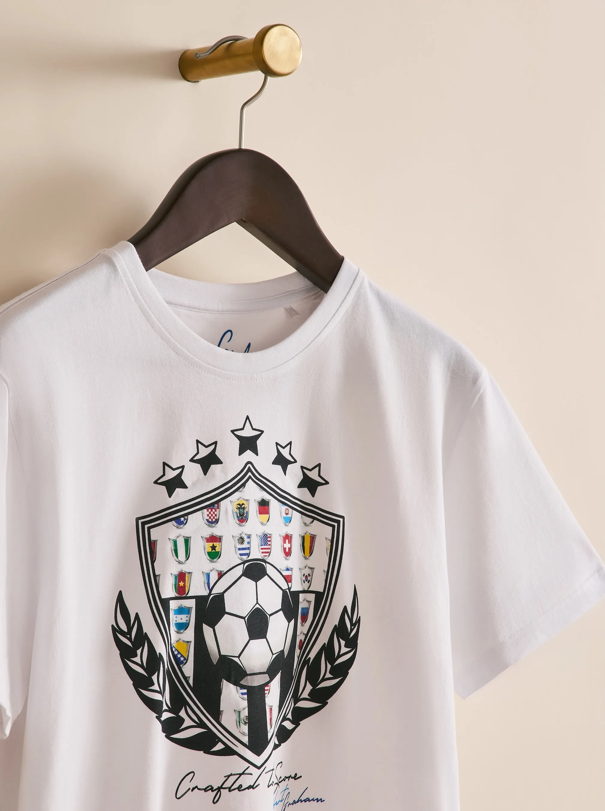 SCORE SEASON SHORT SLEEVE T-SHIRT sold by Robert Graham product image thumbnail 2