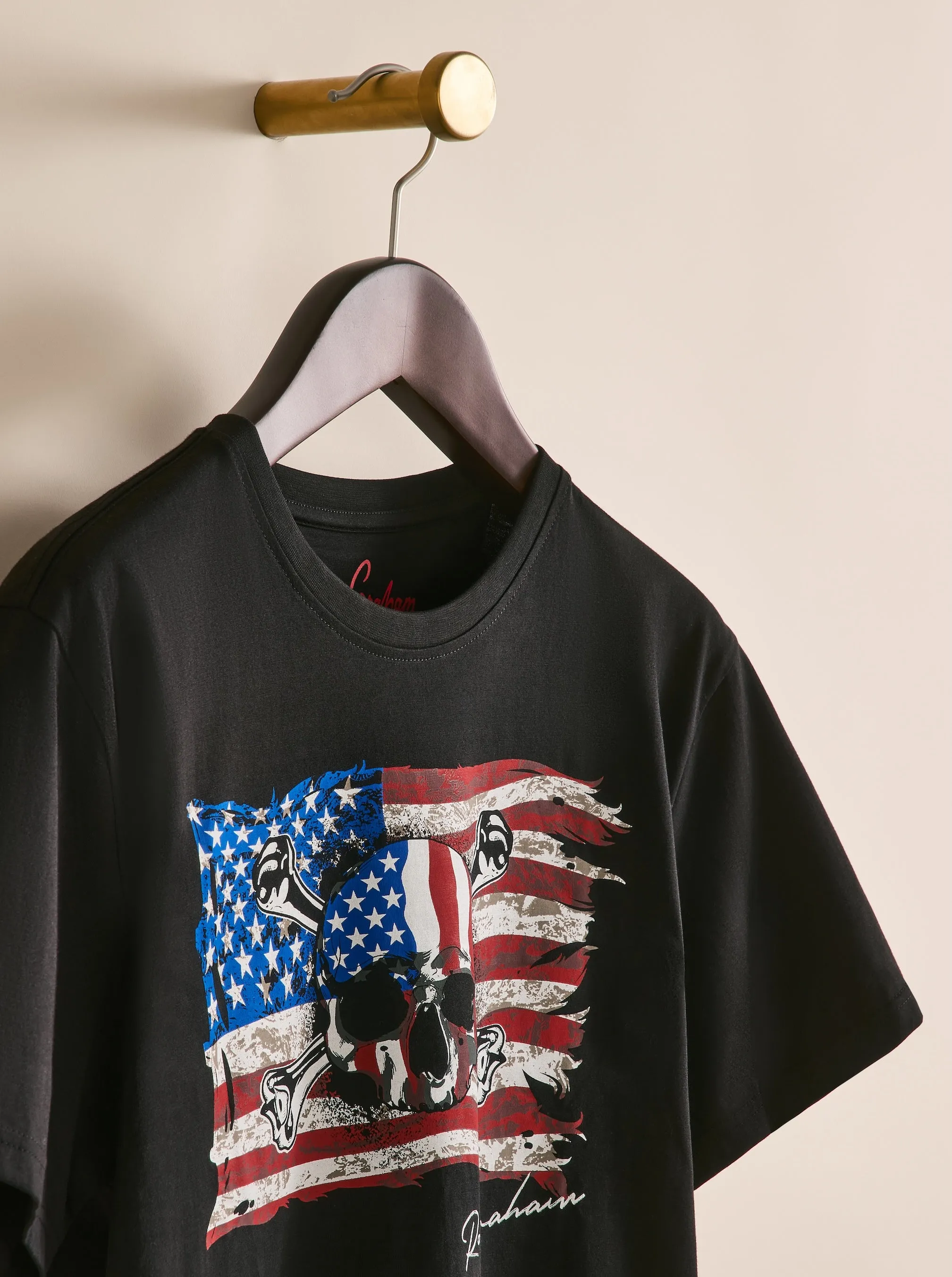 SKULL FLAG SHORT SLEEVE T-SHIRT sold by Robert Graham product image thumbnail 2