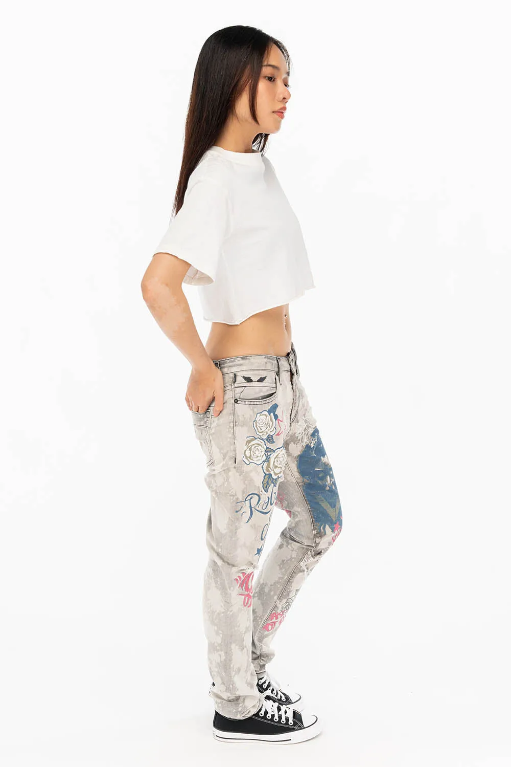 BOYFRIEND STYLE WOMENS JEANS IN MARCEL BLACK WASH WITH GEISHA PRINT sold by Robin's Jean product image thumbnail 4