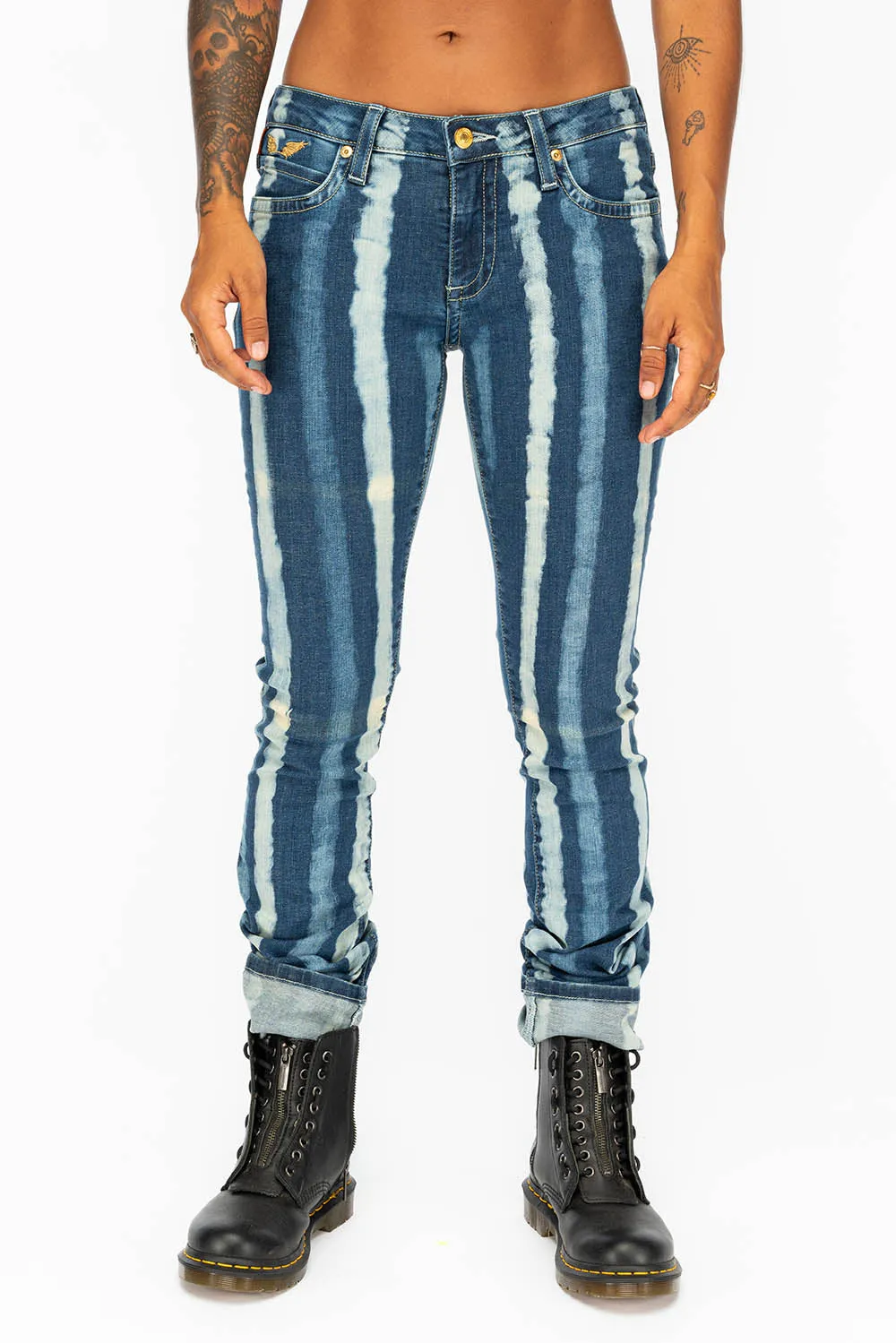 MARILYN LOW RISE WOMENS STRAIGHT LEG JEANS IN PRISONER WASH sold by Robin's Jean product image thumbnail 3