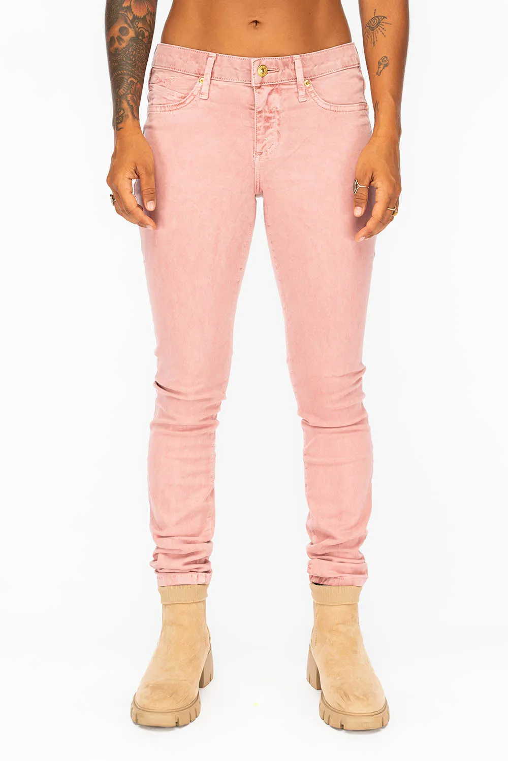 MID RISE WOMENS SKINNY JEANS IN LIGHT PINK WASH sold by Robin's Jean product image thumbnail 2