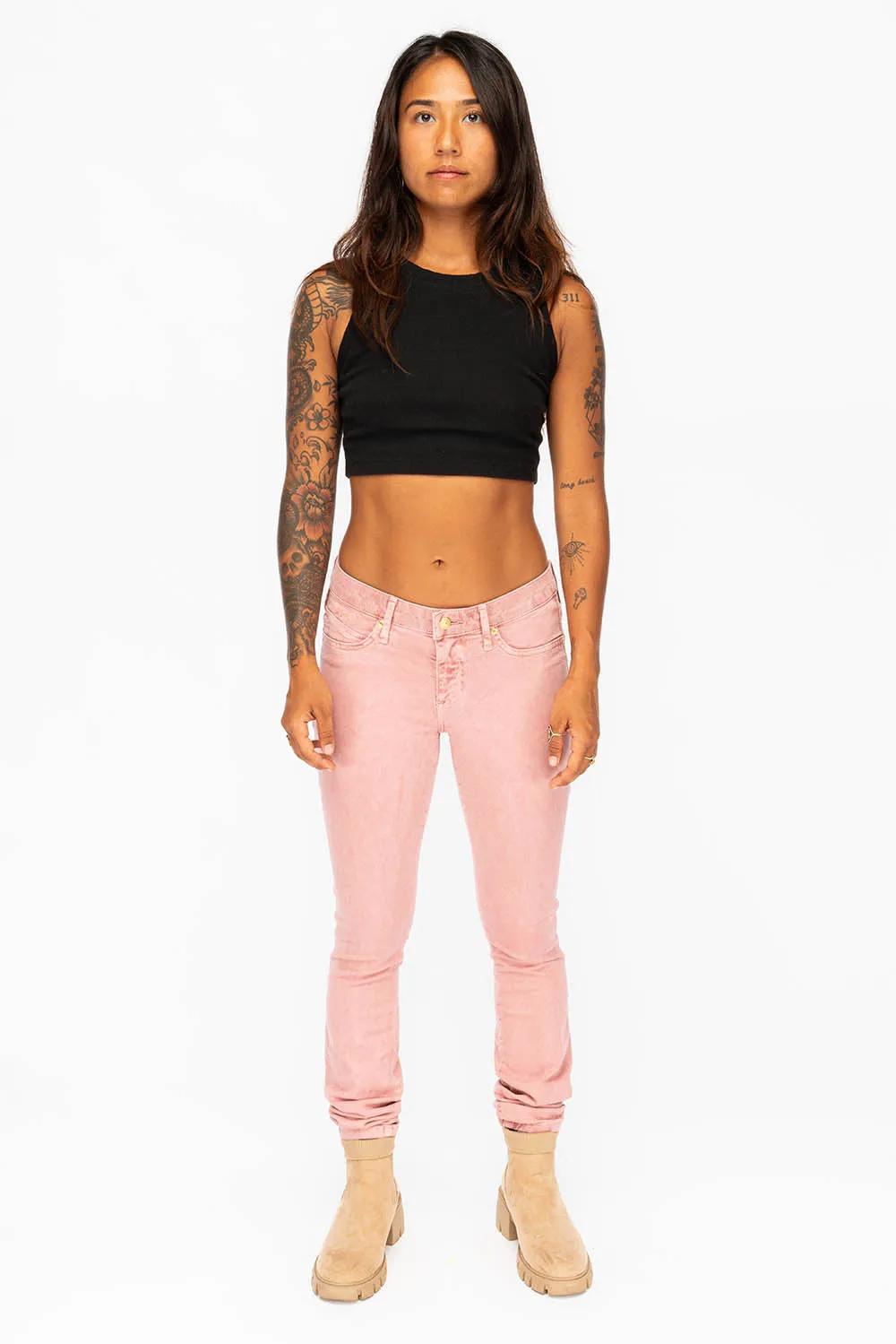 MID RISE WOMENS SKINNY JEANS IN LIGHT PINK WASH sold by Robin's Jean product image thumbnail 5