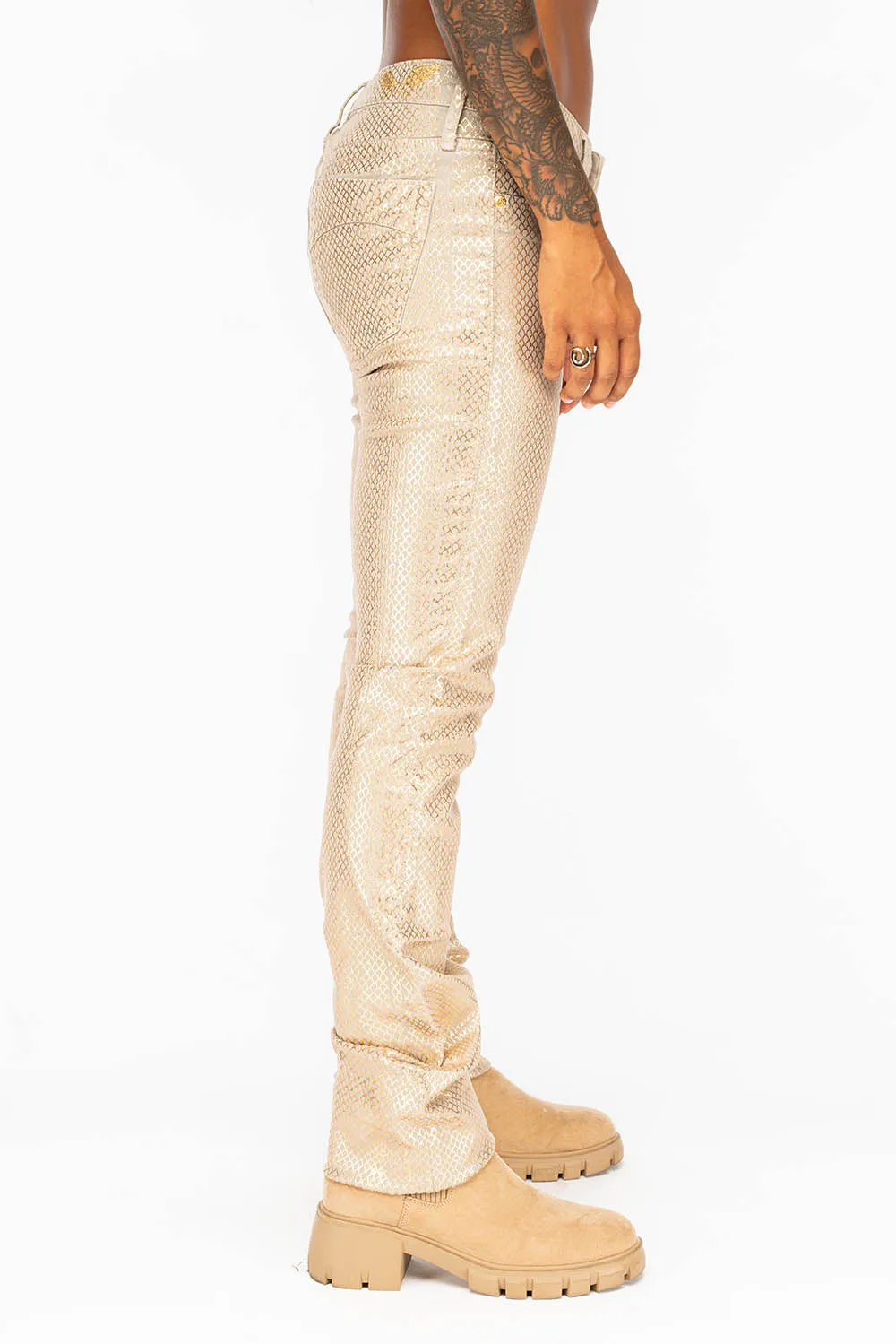 MID RISE WOMENS SKINNY JEANS IN LIGHT GREY HONEYCOMB TREATMENT sold by Robin's Jean product image thumbnail 2