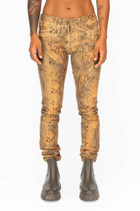 MID RISE WOMENS SKINNY JEANS WITH COBRA COATING sold by Robin's Jean