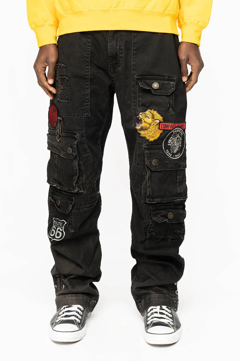 ORIGINAL ROBIN’S JEAN CALL OF DUTY CARGO PANTS IN VINTAGE BLACK COLOR WITH MULTIPLE PATCH sold by Robin's Jean