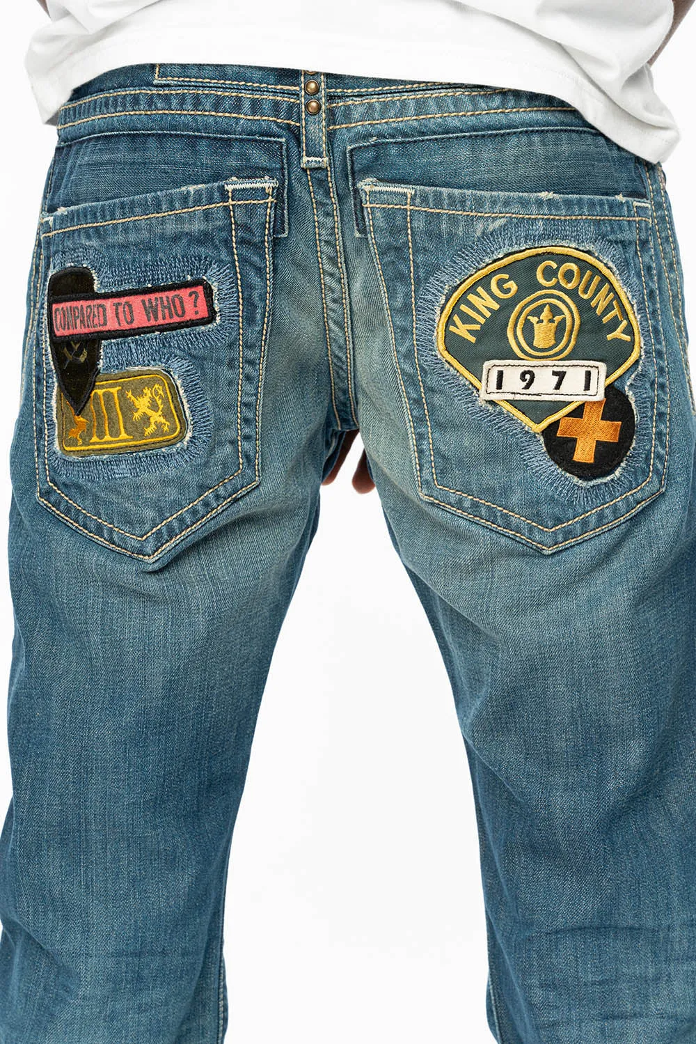 CLASSIC 5 POCKET STRAIGHT LEG JEANS IN BLUE 3D MEDIUM WASH WITH PATCH sold by Robin's Jean product image thumbnail 3