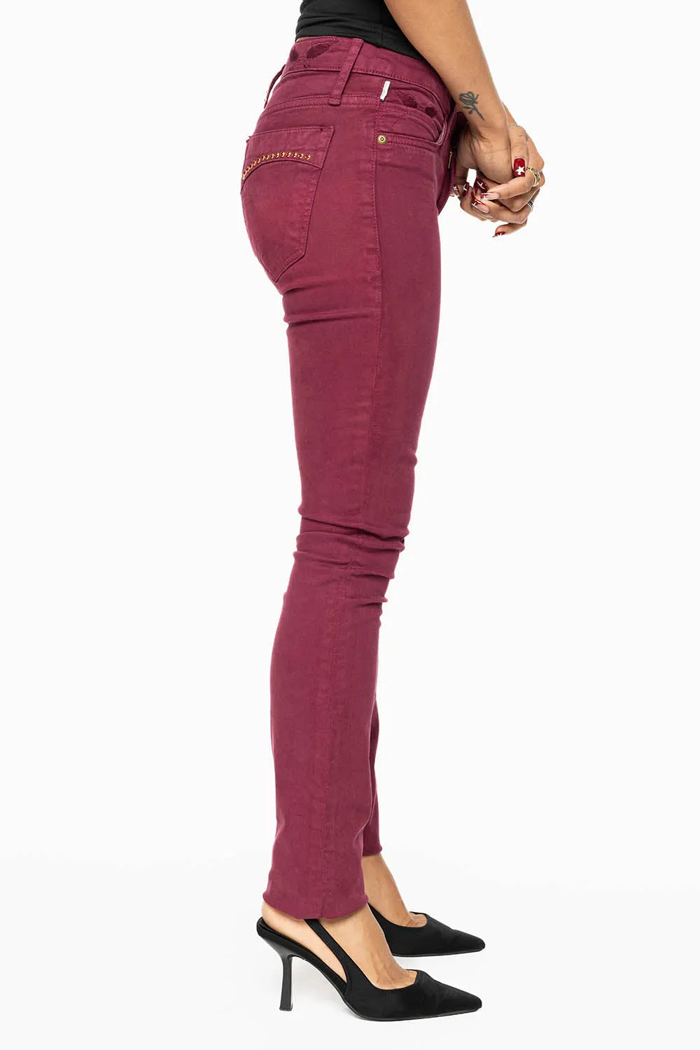 JANE MID RISE WOMENS SKINNY JEANS IN SANGRIA WASH WITH RED CRYSTALS sold by Robin's Jean product image thumbnail 5