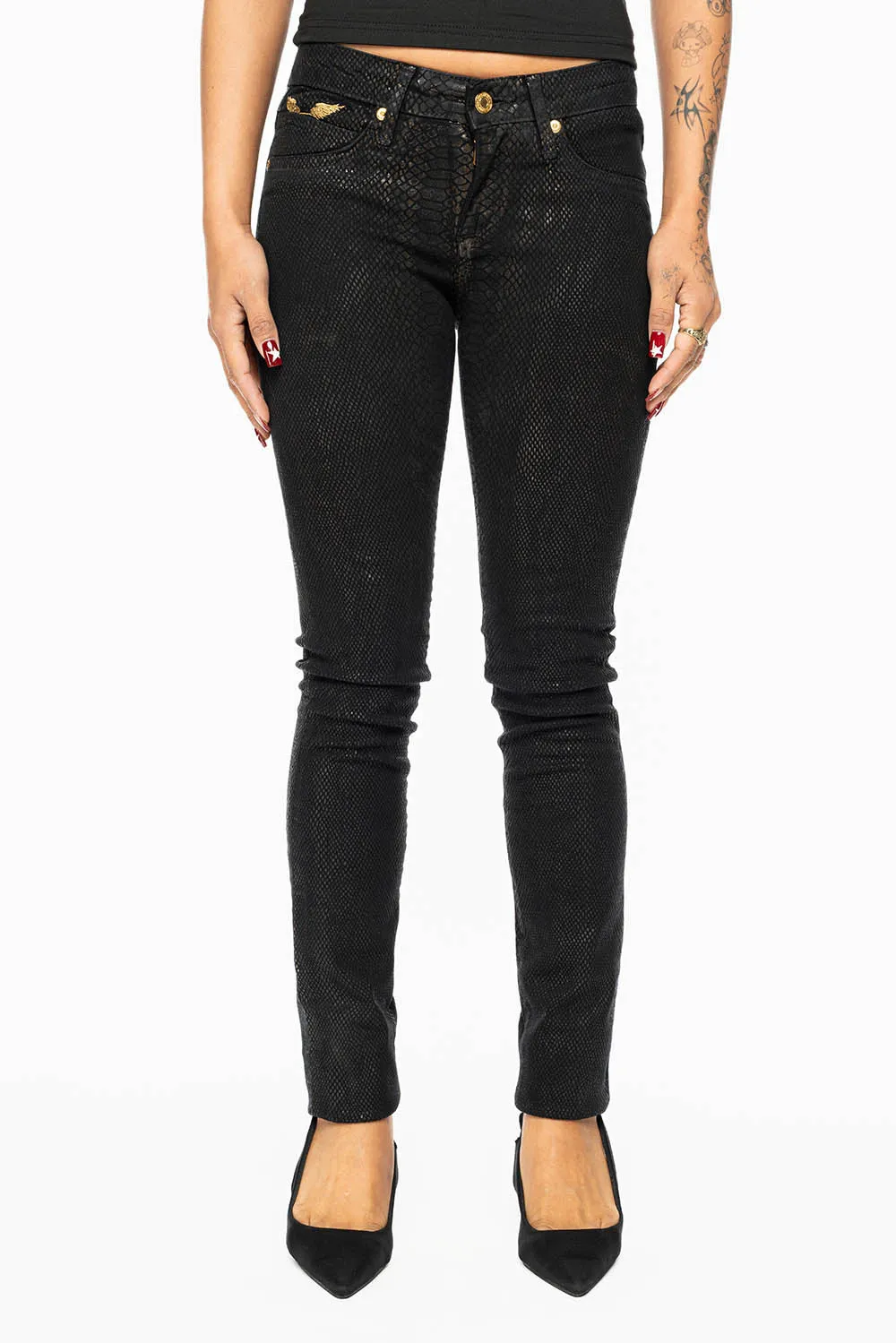 JANE MID RISE WOMENS SKINNY JEANS IN LIZARD BLACK sold by Robin's Jean product image thumbnail 2